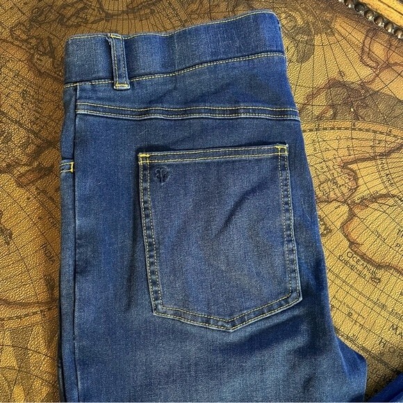 Betabrand Straight-Leg 4-Pocket Yoga Denim Stretch Dark Wash Jean sz M PETITE - Picture 10 of 12